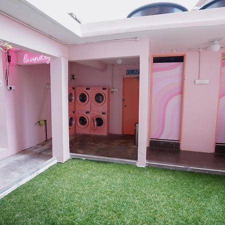 Pink Cabana Hotel Джорджтаун Экстерьер фото