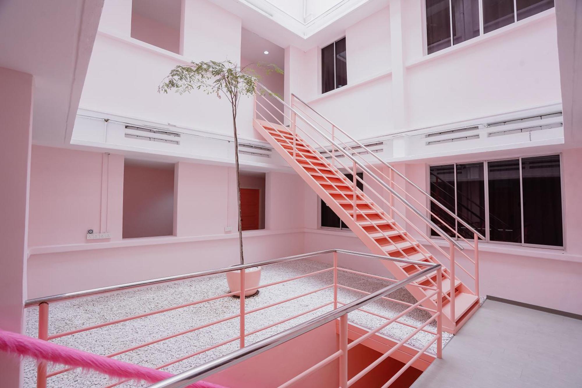 Pink Cabana Hotel Джорджтаун Экстерьер фото