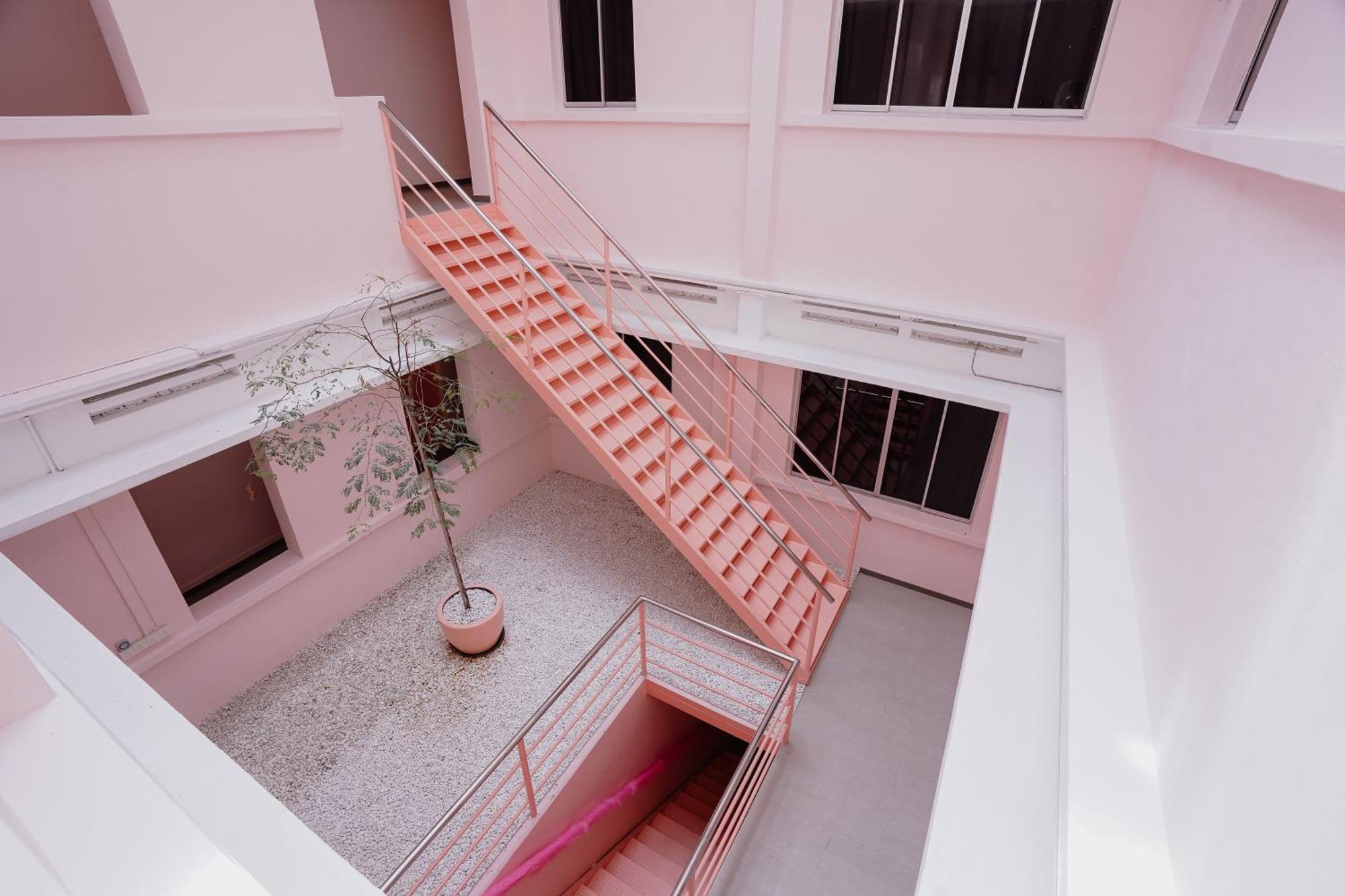Pink Cabana Hotel Джорджтаун Экстерьер фото
